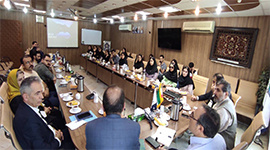بازدید جمعی از نخبگان استان گیلان در رشته‌های دانشگاهی مرتبط با شیمی و نساجی و بنیاد ملی نخبگان