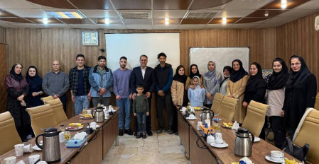 دیدار صمیمانه رئیس پژوهشگاه رنگ با دانشجویان به مناسبت روز دانشجو